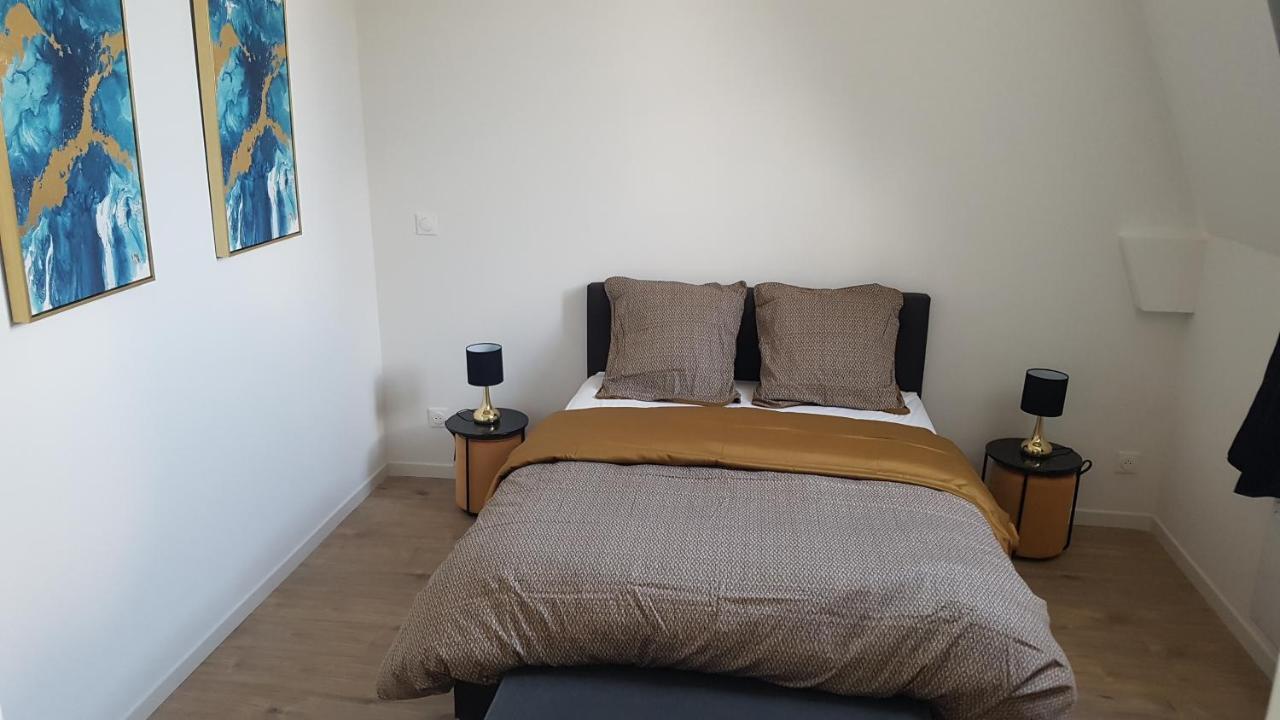 L'Aurore Doree, Duplex Renove - Parking Prive - Wifi Gratuit Apartment Saint-Quentin  Exterior foto
